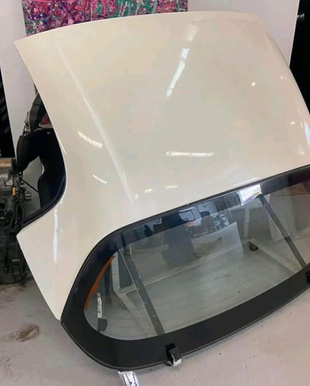 OEM White Hardtop for Mazda Miata NC (2006–2015). - Image 4