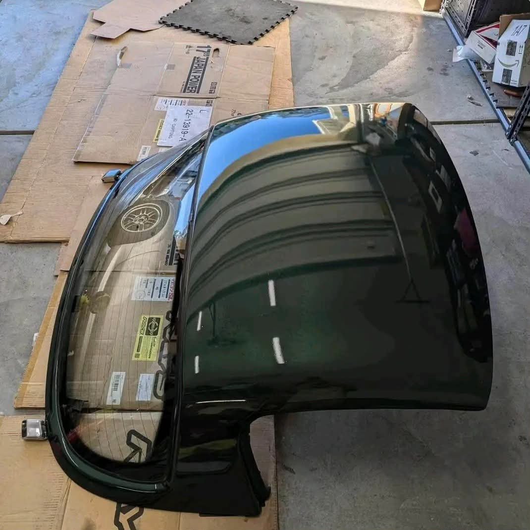 Used Mica green Miata hardtop. - Image 3