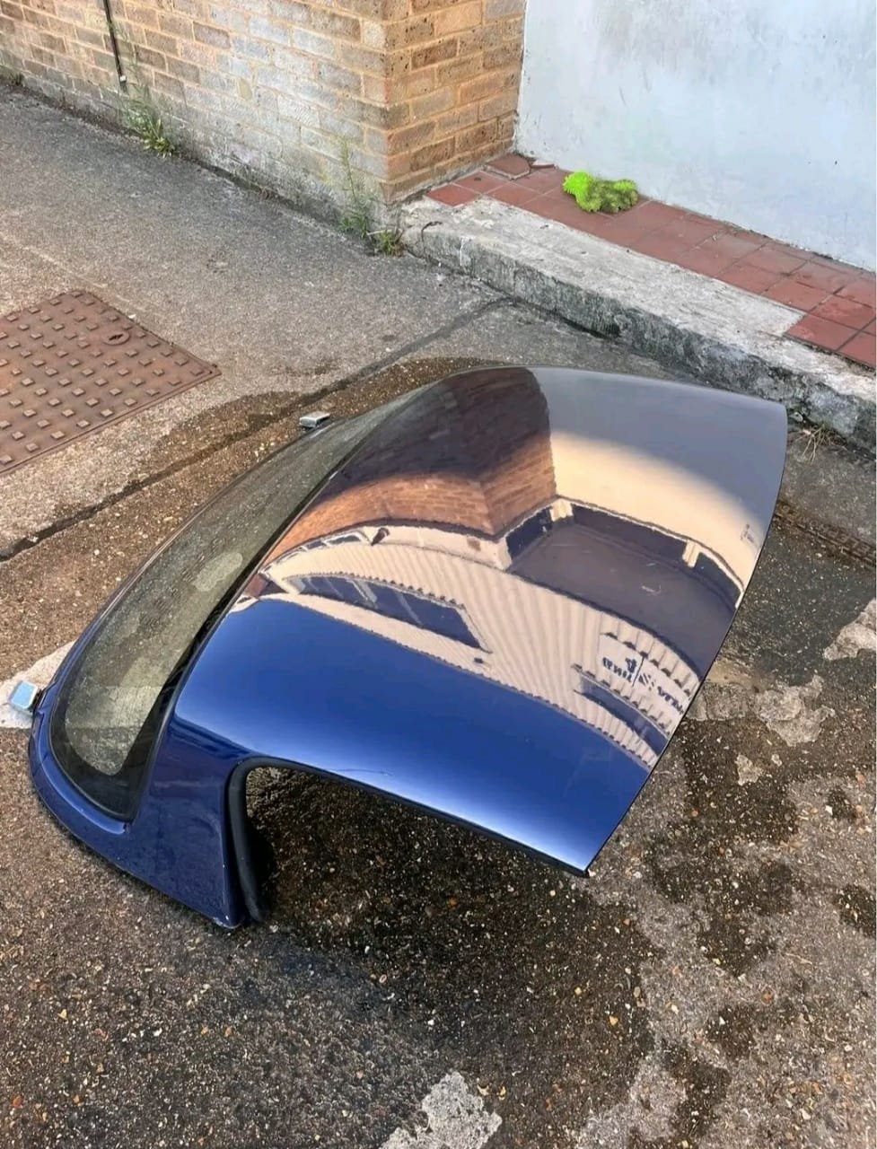 Strato Blue Hardtop – Mazda MX-5 NA/NB | Heated Rear Window - Image 3